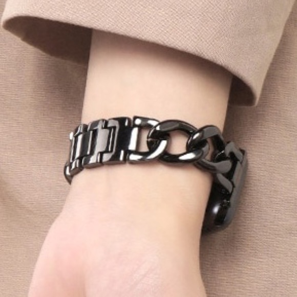 Black Chain Apple Watch Band (42/44/45mm and 38/40/41mm) - Picture 4 of 4